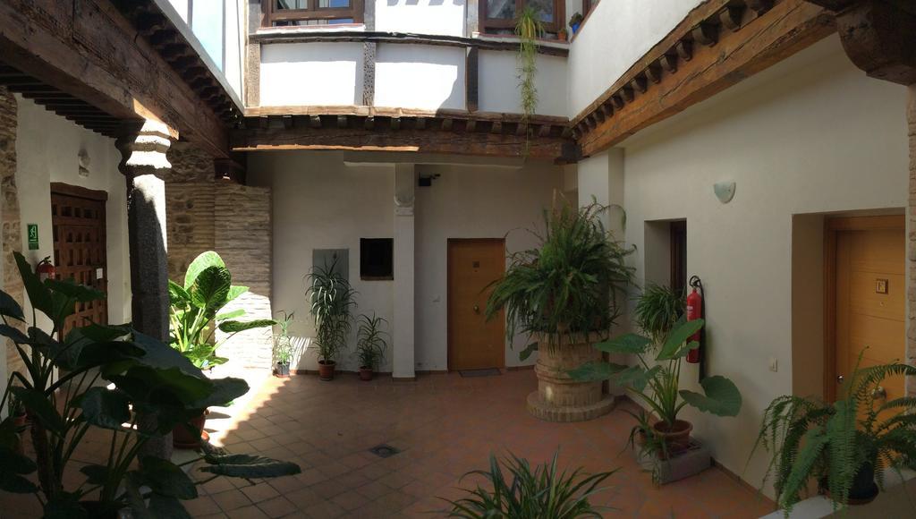 Apartamentos Del Casco Toledo Kültér fotó