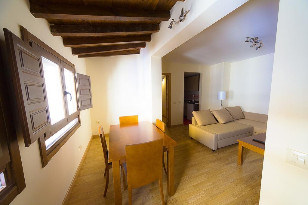 Apartamentos Del Casco Toledo Szoba fotó